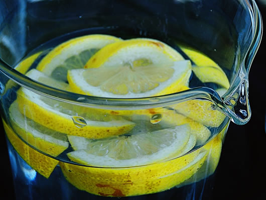 water and lemons